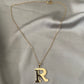 Collier lettre R