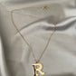 Collier lettre R